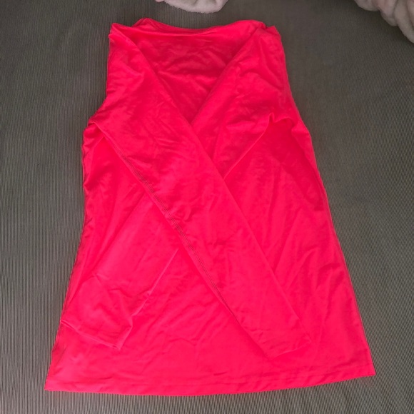 Under Armour Long Sleeve - Picture 3 of 5